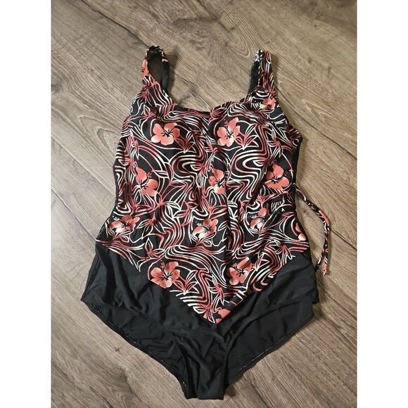 Shore Shapes Plus Size Layered Swimsuit Women's Size 22 - Picture 1 of 5